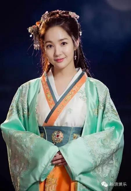 允兒招架不住古裝？韓國女星古裝LOOK一覽 誰贏了？