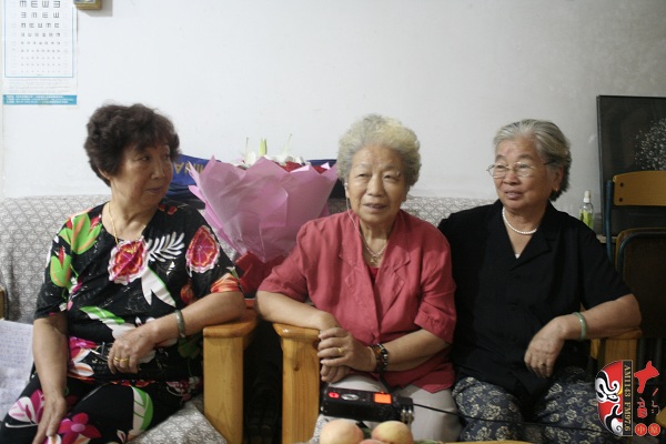 越調(diào)名老藝人雷桂花、劉巧蓮、劉玉蘭回首往事 越調(diào)名老藝人雷桂花、劉巧蓮、劉玉蘭回首往事