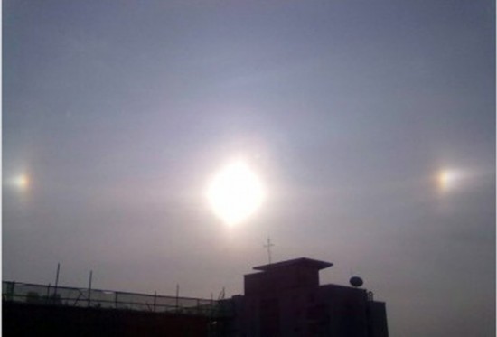 上?，F“3個太陽”