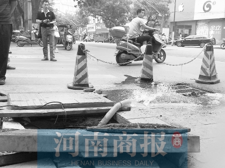 污水不停冒出，隔幾分鐘就要抽一次