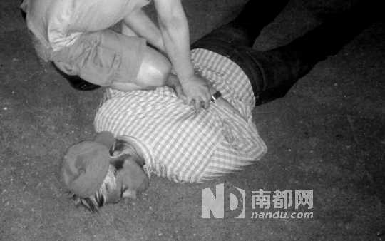 俄羅斯安全部門發(fā)布圖片顯示，美國(guó)駐俄使館工作人員福格爾被抓獲。