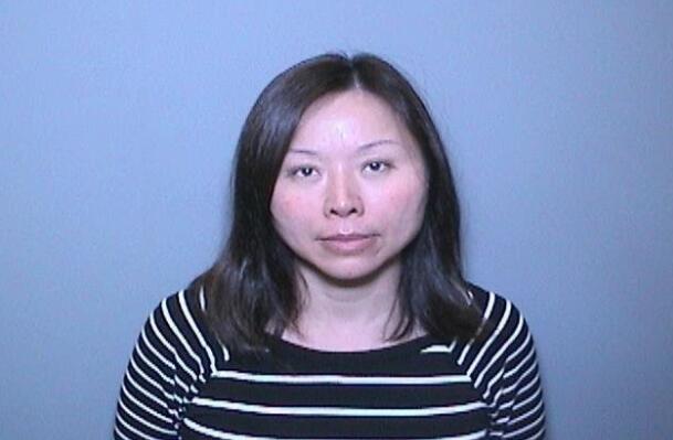  美國華裔女子朱建珍因在高級公寓內經營妓院和洗錢等多項重罪，被判處3年監禁。