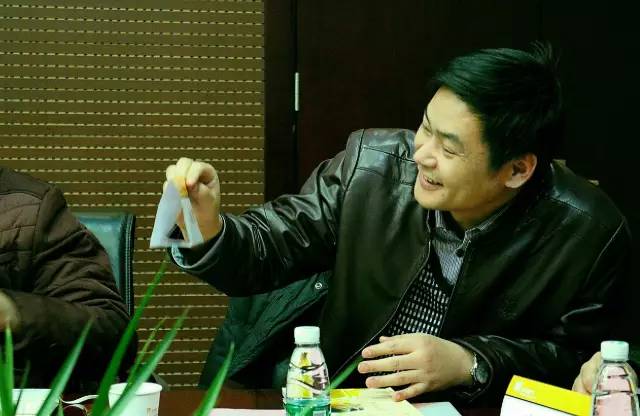 孫躍青 鄭州市公交公司車(chē)長(zhǎng)，首屆河南十大影響力公職人員獲獎(jiǎng)?wù)? complete=