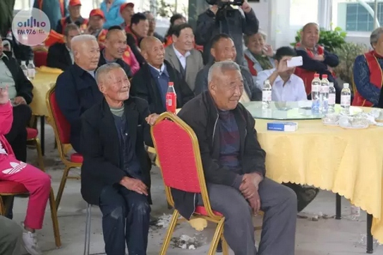 臺上展風采，臺下笑開懷