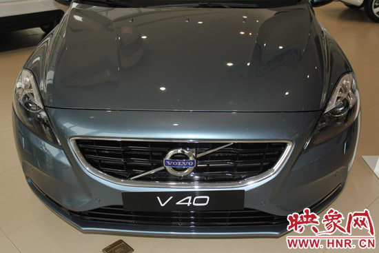 X型的前臉設(shè)計