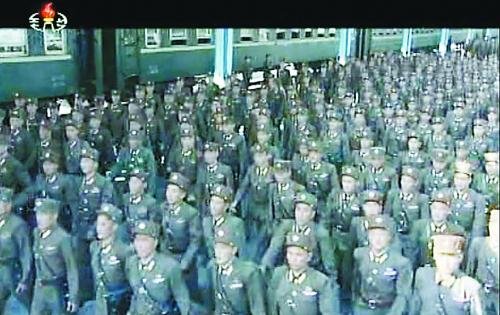 約2萬名朝鮮朝鮮人民軍基層軍官近日陸續抵達平壤，準備出席軍方大會。