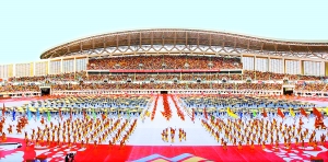 9月16日，第七屆全國(guó)農(nóng)民運(yùn)動(dòng)會(huì)開(kāi)幕式在南陽(yáng)市體育場(chǎng)舉行