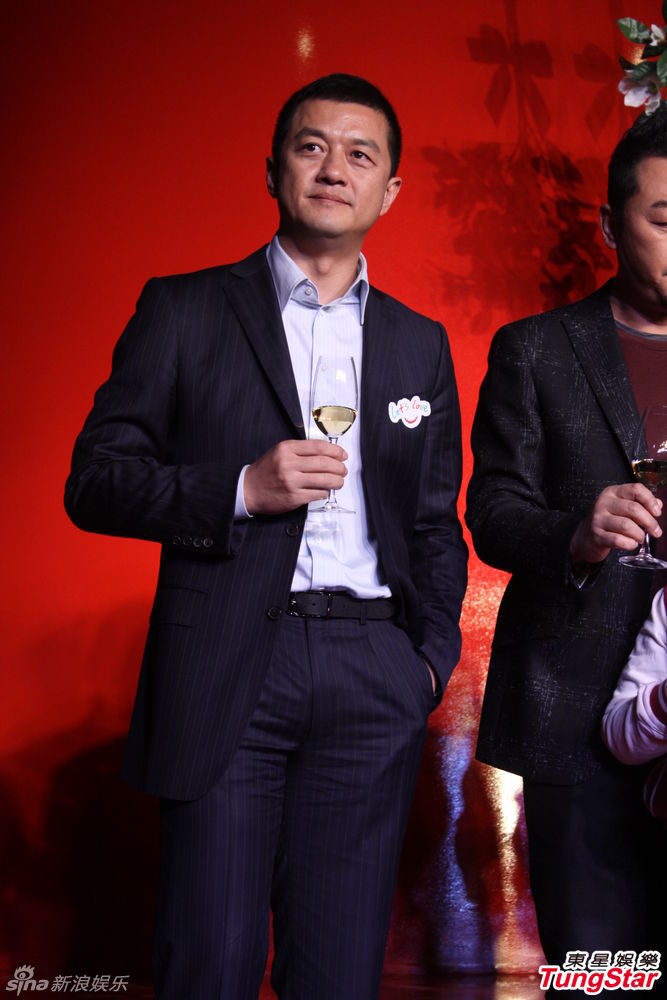 李亞鵬、郭濤父子相活動