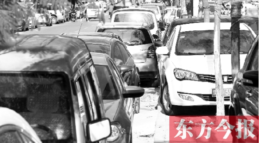 鄭州停車位緊張，給愛車找個車位每天都在考驗(yàn)著車主的智慧