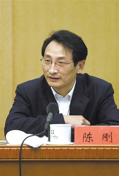 昨日，北京市人大代表、北京市副市長陳剛參與豐臺團小組討論。 新京報記者 浦峰 攝