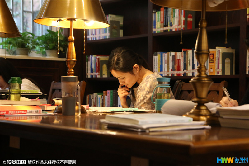 重慶大學改造翻新的“民國風圖書館”走紅網絡，引得無數網友點贊