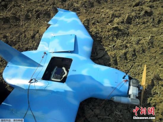 圖為3月31日，一架無人機在韓國西部海域的白翎島墜毀。