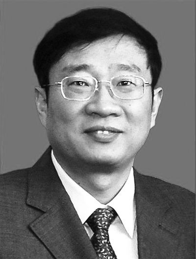 殲-15飛機研制現場總指揮羅陽，因突發急性心梗殉職，享年51歲