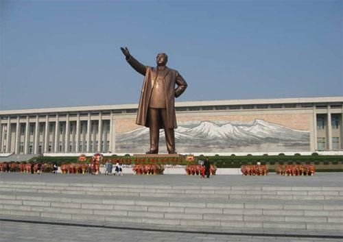 韓國稱或利用導彈對平壤等大城市的金日成、金正日銅像進行精密打擊